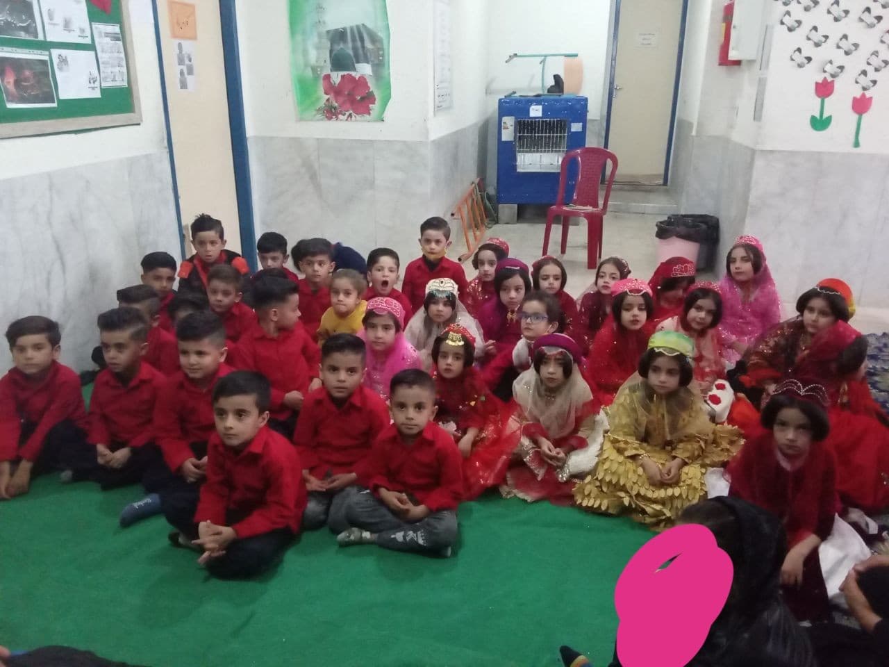 کودکستان بچه های دانا 